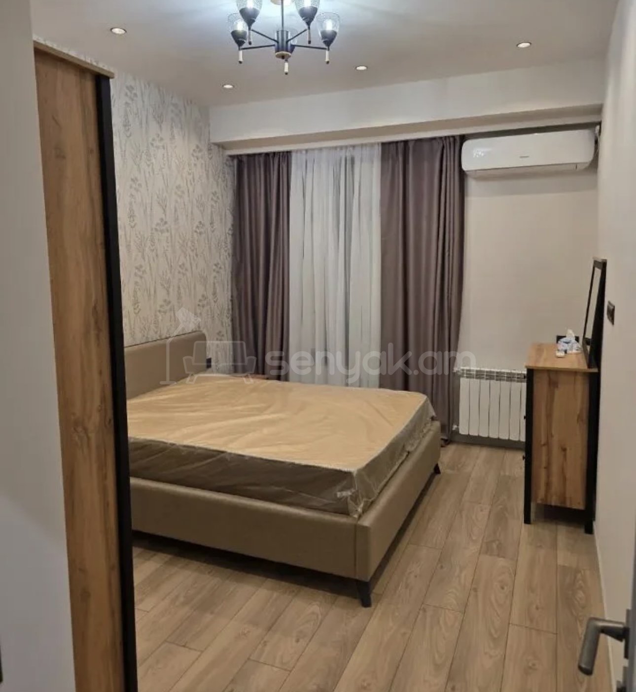 3 Սենյականոց Բնակարան, 80քմ, 5/13 հարկ, Դիզայներական Վերանորոգված, Կահավորված, Արևկող