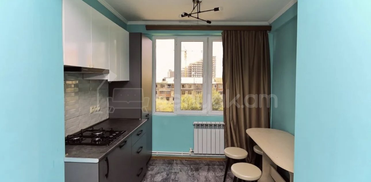 2 Սենյականոց Բնակարան Քարե Շենքում, 55քմ, 4/4 հարկ, Դիզայներական Վերանորոգված, Կահավորված, Արևկող