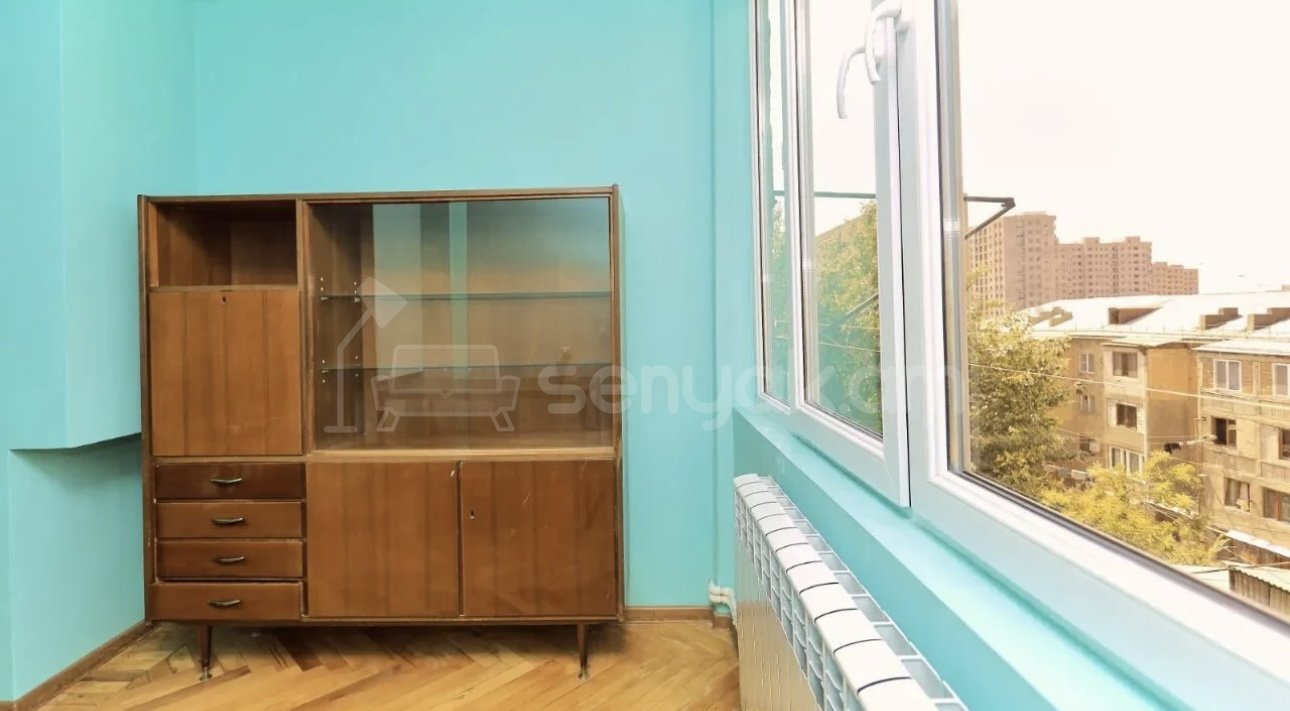 2 Սենյականոց Բնակարան Քարե Շենքում, 55քմ, 4/4 հարկ, Դիզայներական Վերանորոգված, Կահավորված, Արևկող