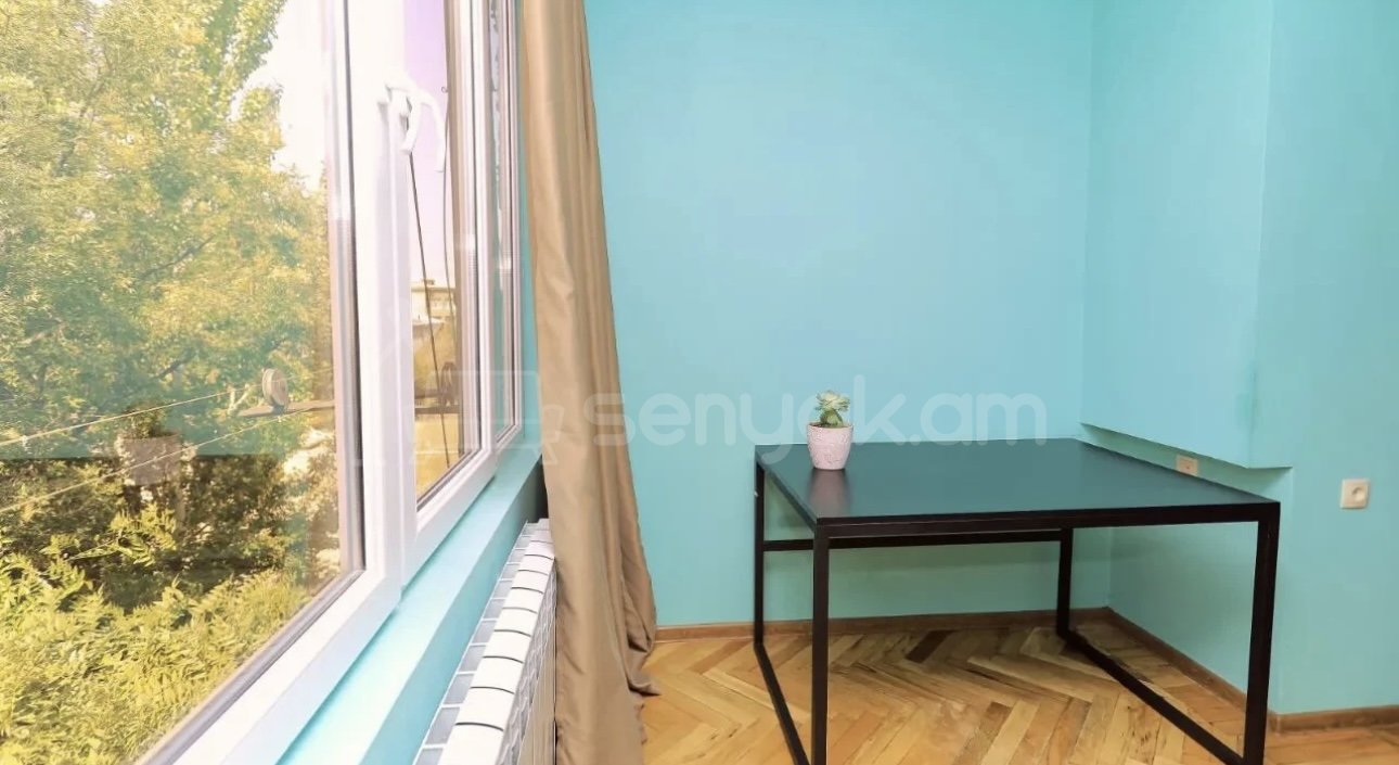 2 Սենյականոց Բնակարան Քարե Շենքում, 55քմ, 4/4 հարկ, Դիզայներական Վերանորոգված, Կահավորված, Արևկող