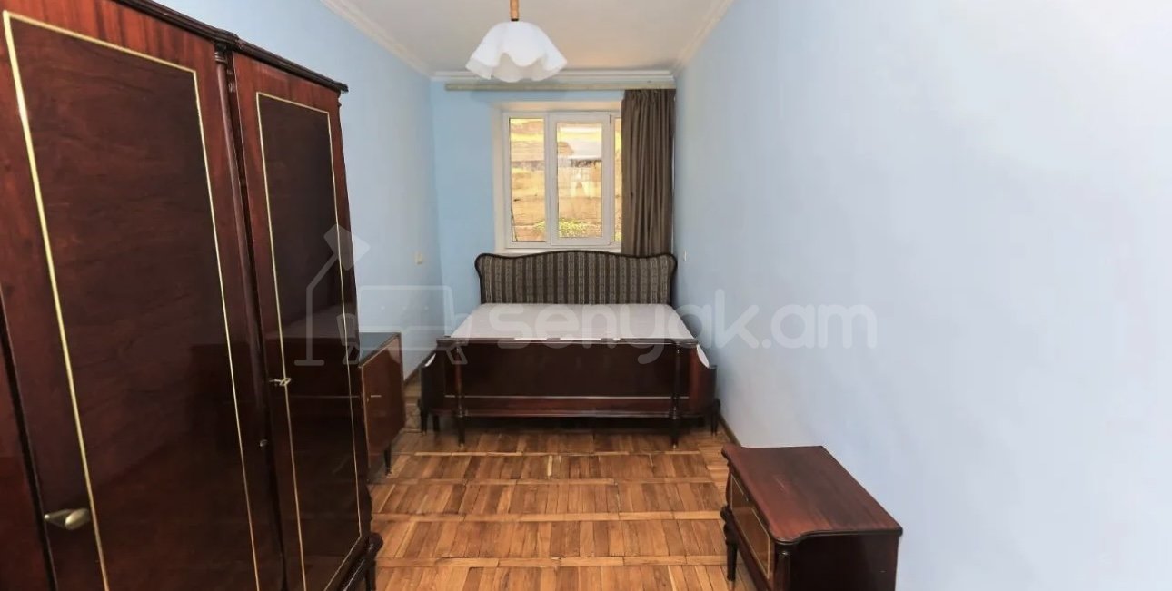 2 Սենյականոց Բնակարան Քարե Շենքում, 55քմ, 4/4 հարկ, Դիզայներական Վերանորոգված, Կահավորված, Արևկող