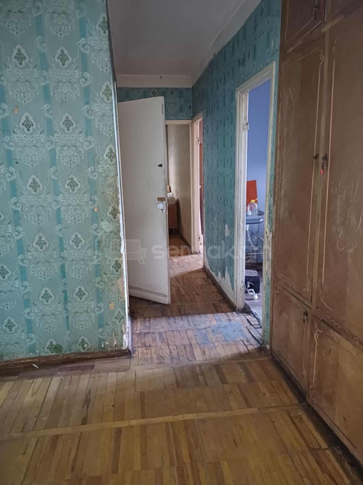 3 Սենյականոց Բնակարան, 86քմ, 3/16 հարկ, Պետական Վիճակում, Կահավորված, Արևկող