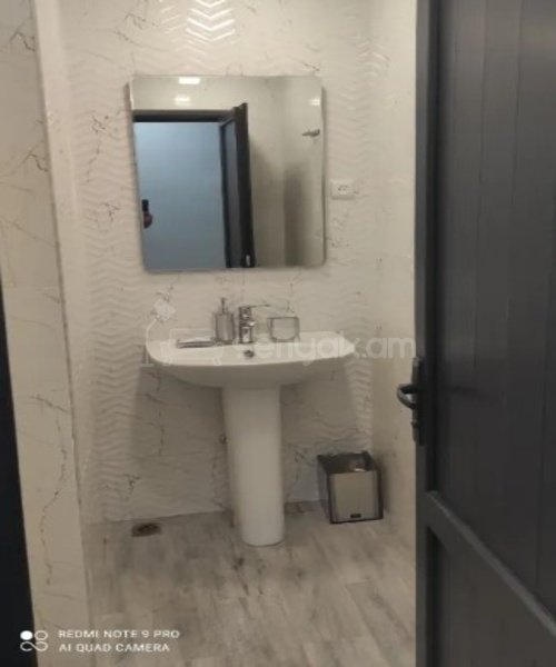 2 Սենյականոց Բնակարան, 50քմ, 1/9 հարկ, Կապիտալ Վերանորոգված, Կահավորված, Արևկող