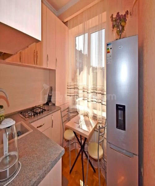 1 Սենյականոց Բնակարան Քարե Շենքում, 40քմ, 4/5 հարկ, Կապիտալ Վերանորոգված, Կահավորված, Արևկող