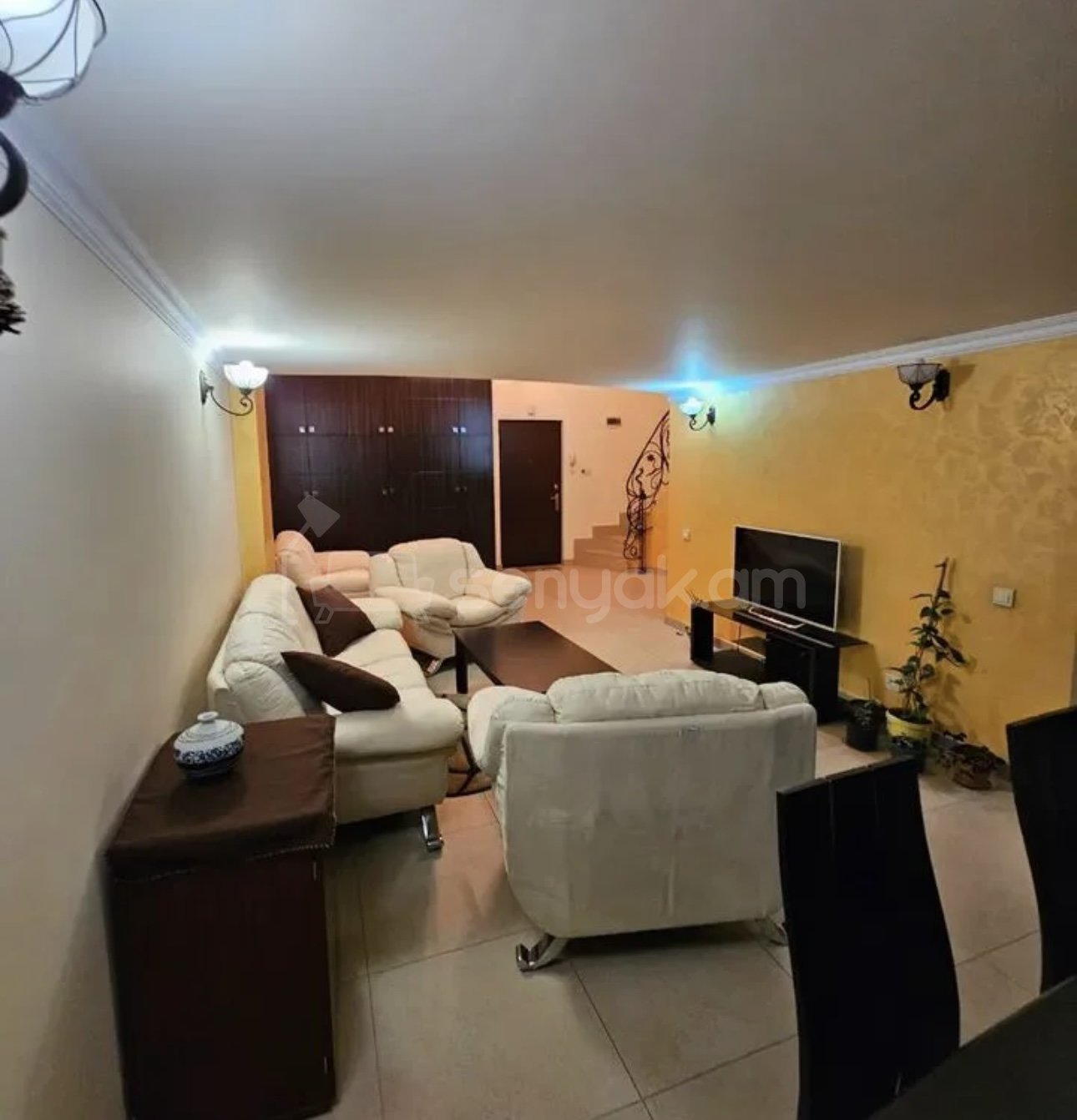 3 Սենյականոց Բնակարան, 90քմ, 3/5 հարկ, Դիզայներական Վերանորոգված, Կահավորված