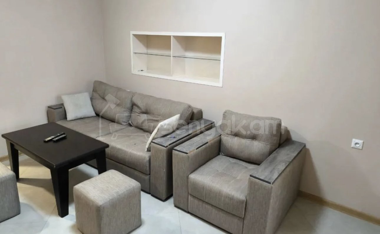 2 Սենյականոց Բնակարան Քարե Շենքում, 58քմ, 2/5 հարկ, Կապիտալ Վերանորոգված, Կահավորված, Արևկող