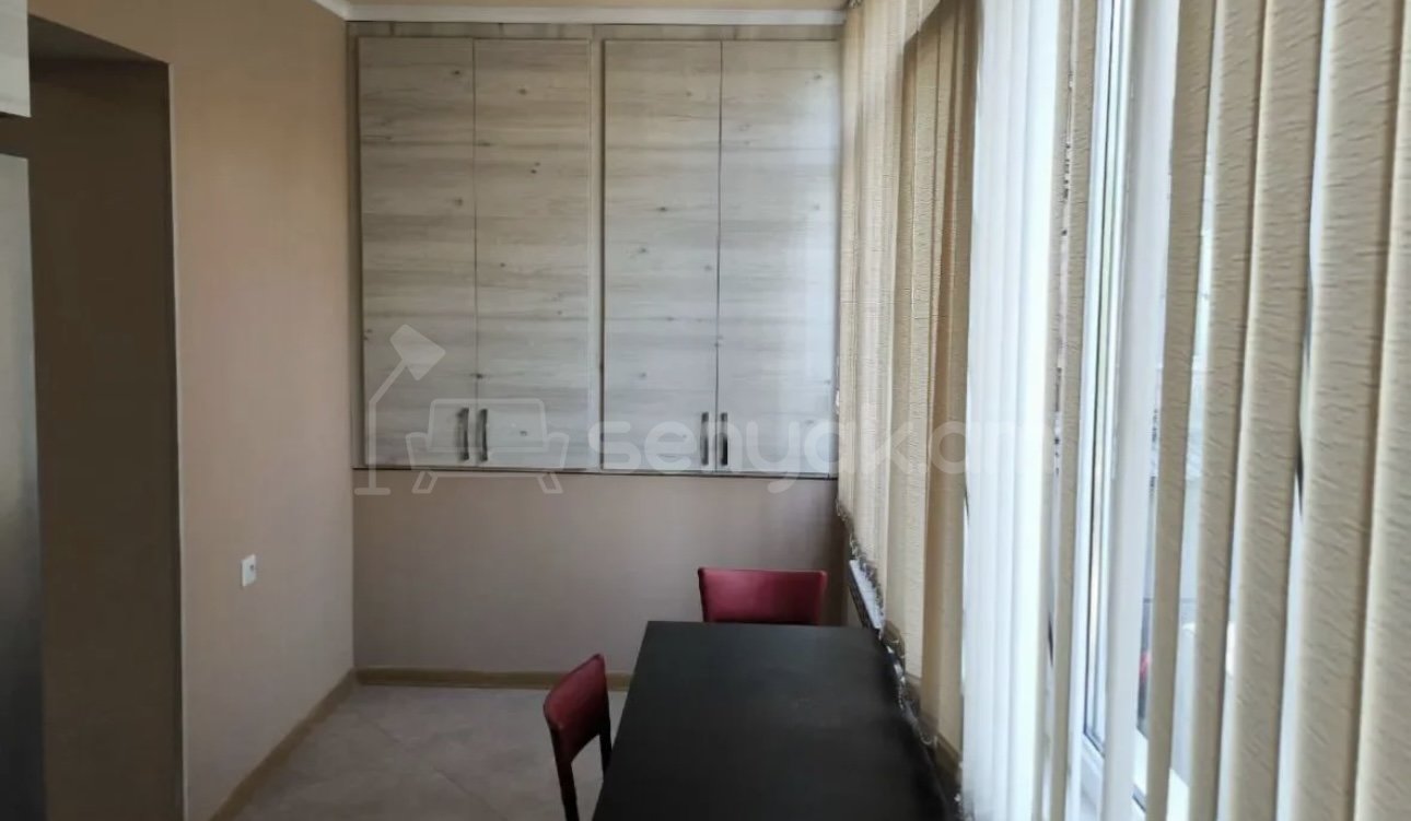 2 Սենյականոց Բնակարան Քարե Շենքում, 58քմ, 2/5 հարկ, Կապիտալ Վերանորոգված, Կահավորված, Արևկող