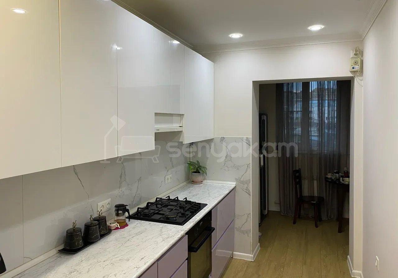 3 Սենյականոց Բնակարան, 85քմ, 3/9 հարկ, Կապիտալ Վերանորոգված