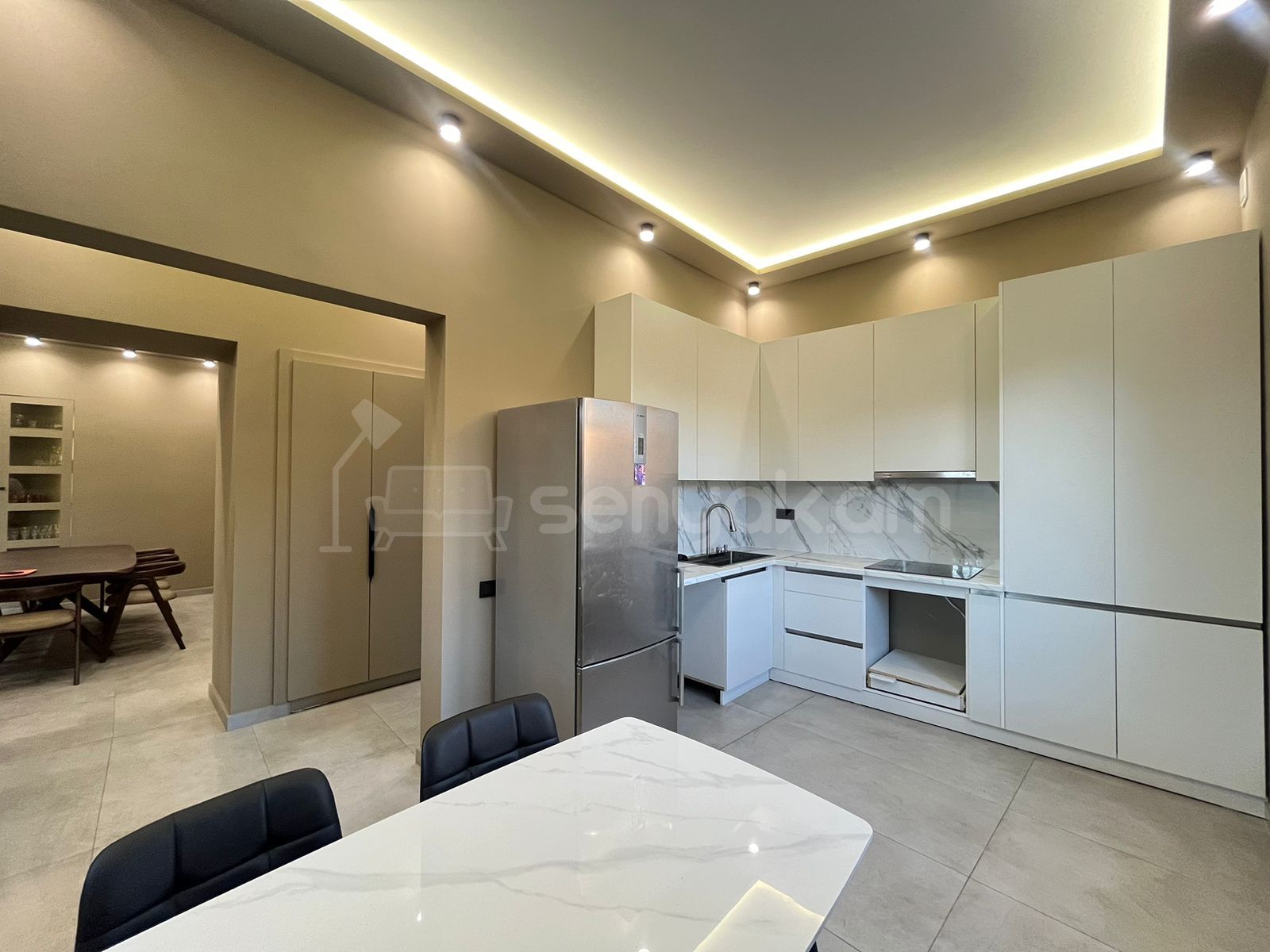 4 Սենյականոց Սեփական Տուն, 180քմ, Դիզայներական Վերանորոգված, Կահավորված