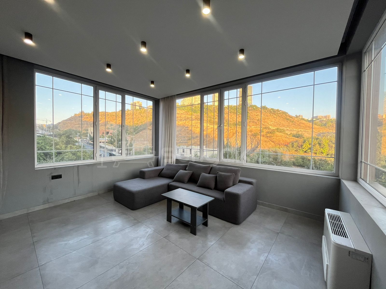 4 Սենյականոց Սեփական Տուն, 180քմ, Դիզայներական Վերանորոգված, Կահավորված