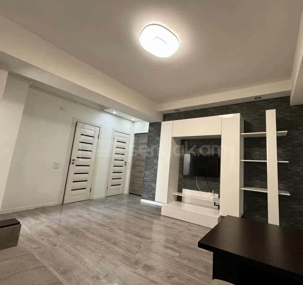 2 Սենյականոց Բնակարան, 41քմ, 7/10 հարկ, Դիզայներական Վերանորոգված