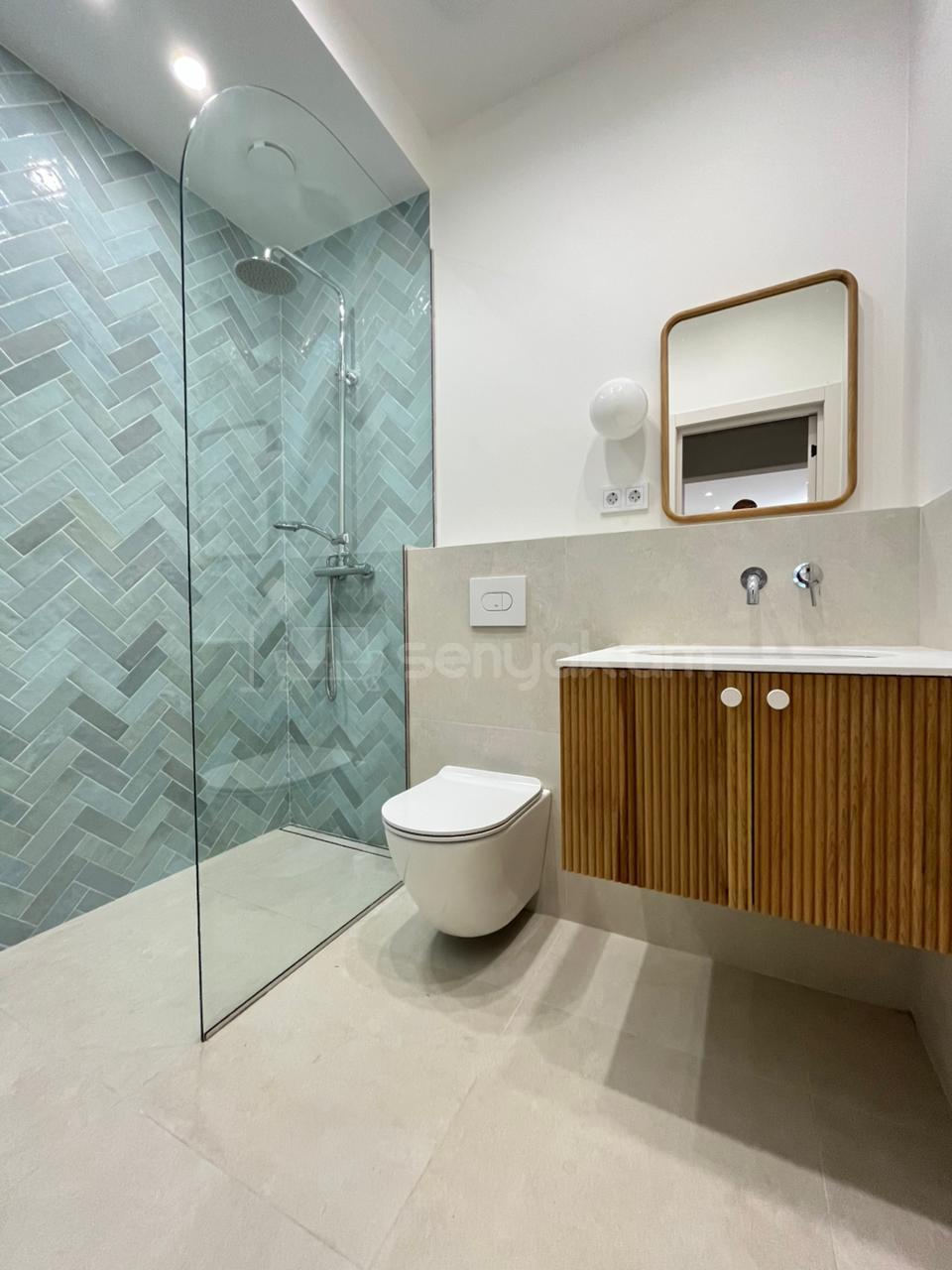 2 Սենյականոց Բնակարան Քարե Շենքում, 60քմ, 4/5 հարկ, Կապիտալ Վերանորոգված, Կահավորված, Արևկող