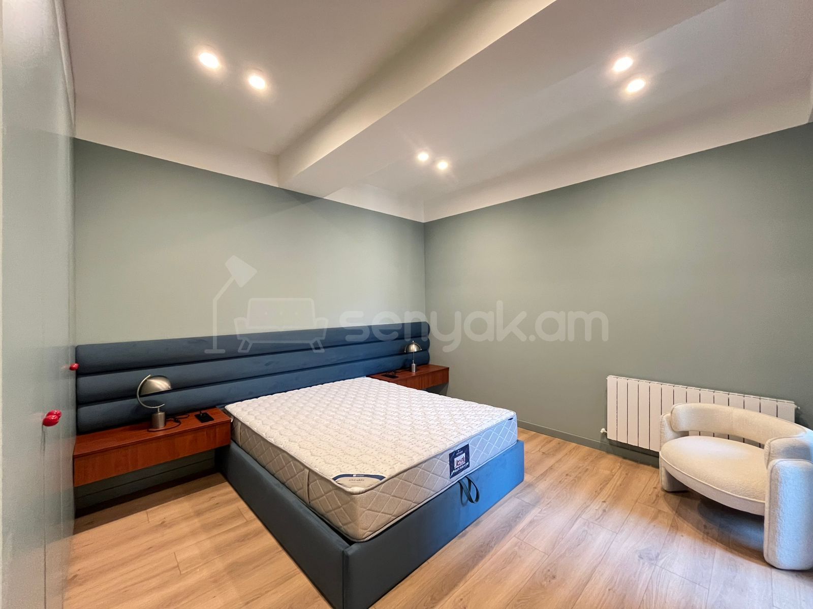 2 Սենյականոց Բնակարան Քարե Շենքում, 60քմ, 4/5 հարկ, Կապիտալ Վերանորոգված, Կահավորված, Արևկող