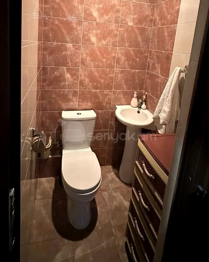 4 Սենյականոց Բնակարան, 95քմ, 4/9 հարկ, Կապիտալ Վերանորոգված