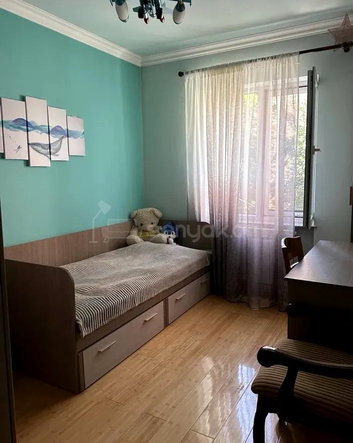 4 Սենյականոց Բնակարան, 95քմ, 4/9 հարկ, Կապիտալ Վերանորոգված