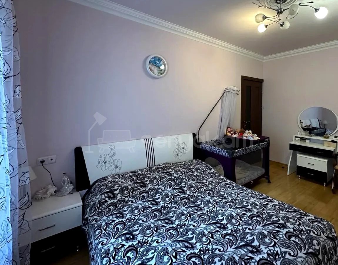 4 Սենյականոց Բնակարան, 95քմ, 4/9 հարկ, Կապիտալ Վերանորոգված