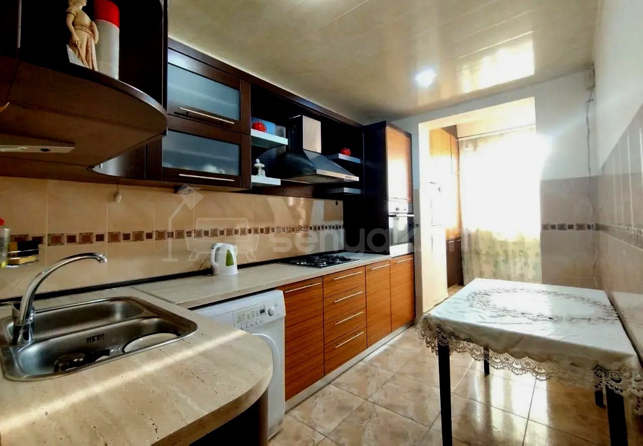 3 Սենյականոց Բնակարան, 80քմ, 3/9 հարկ, Կապիտալ Վերանորոգված