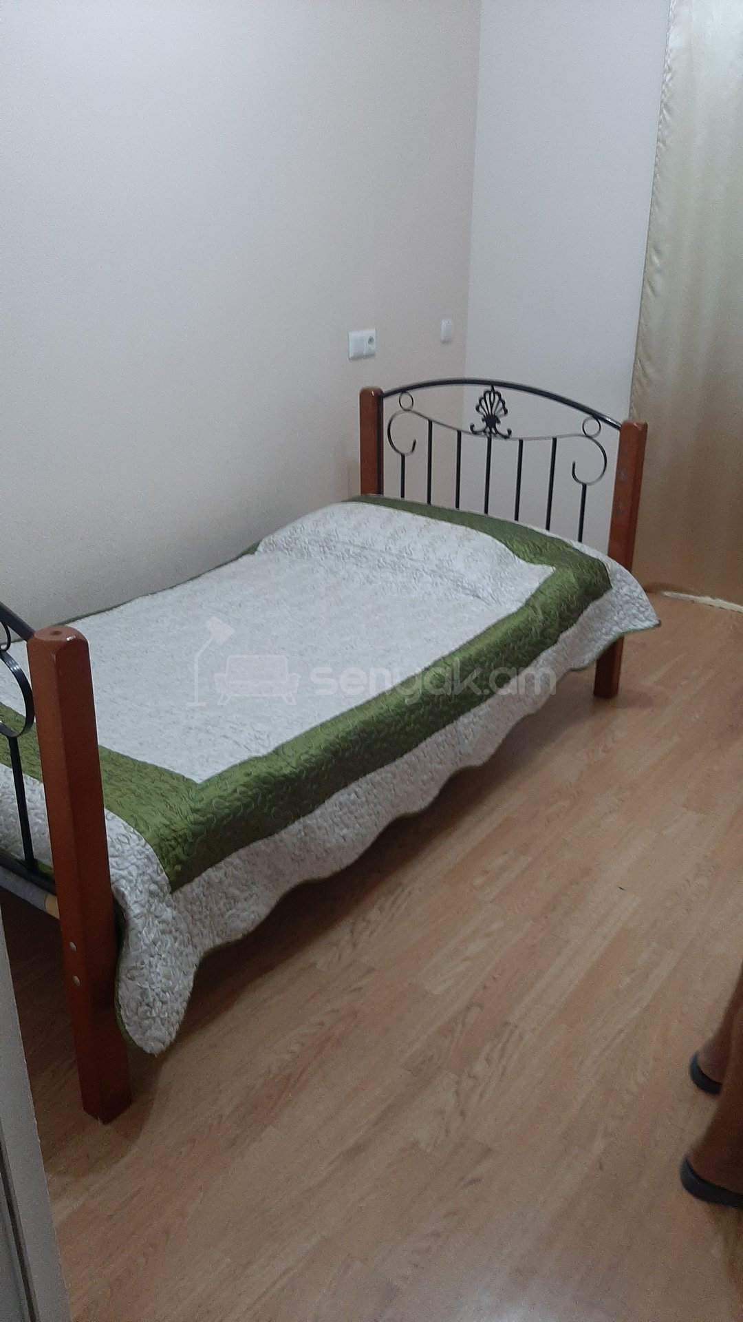 3 Սենյականոց Բնակարան Քարե Շենքում, 85քմ, 2/2 հարկ, Կապիտալ Վերանորոգված, Կահավորված, Արևկող