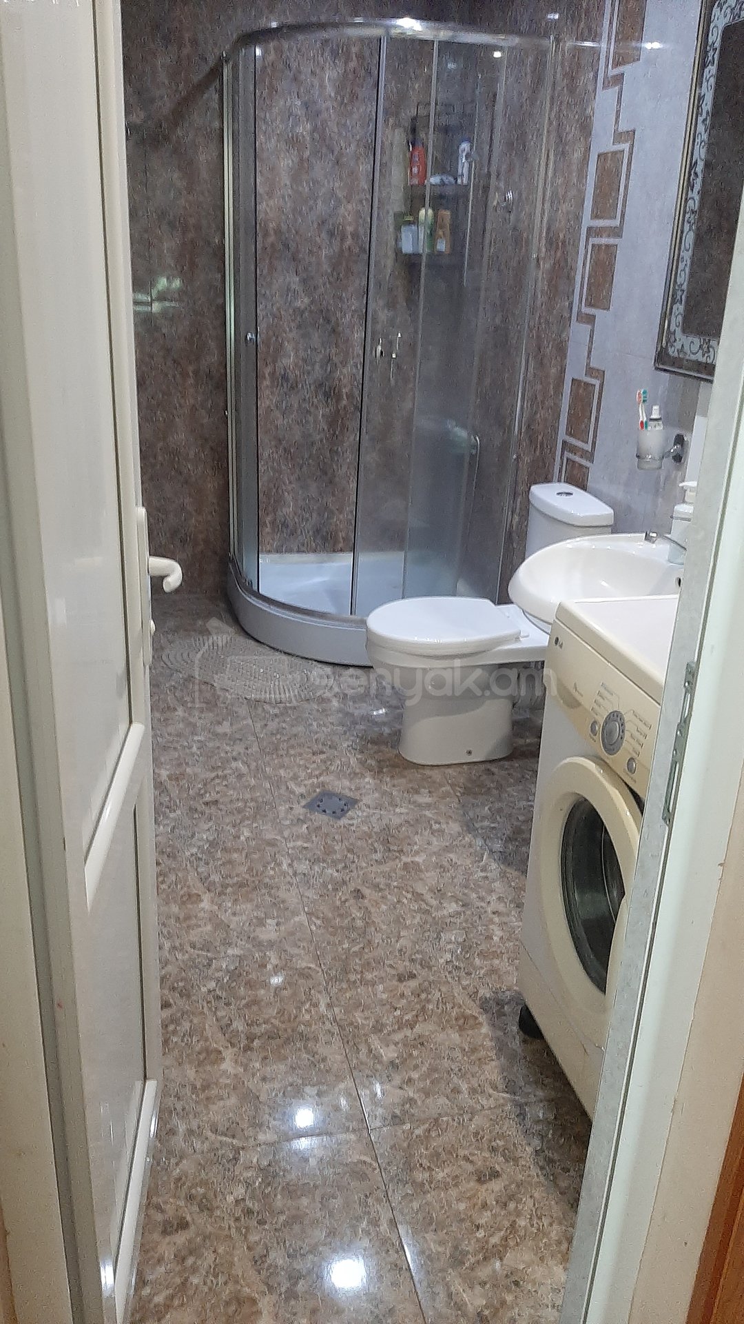 3 Սենյականոց Բնակարան Քարե Շենքում, 85քմ, 2/2 հարկ, Կապիտալ Վերանորոգված, Կահավորված, Արևկող