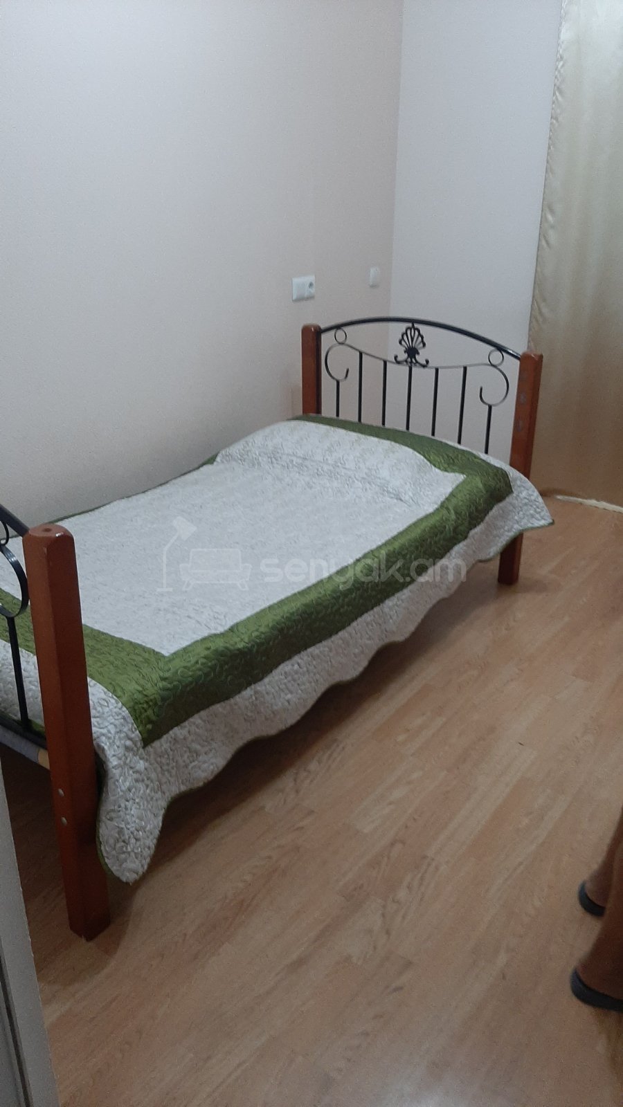 3 Սենյականոց Բնակարան Քարե Շենքում, 85քմ, 2/2 հարկ, Կապիտալ Վերանորոգված, Կահավորված, Արևկող