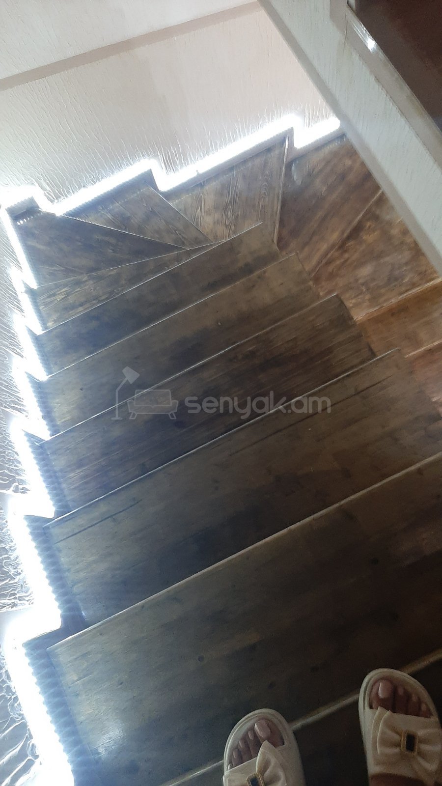 3 Սենյականոց Բնակարան Քարե Շենքում, 85քմ, 2/2 հարկ, Կապիտալ Վերանորոգված, Կահավորված, Արևկող