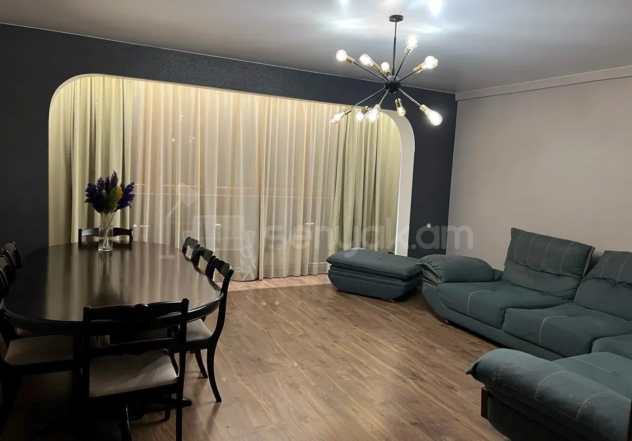 3 Սենյականոց Բնակարան, 74քմ, 8/9 հարկ, Կապիտալ Վերանորոգված