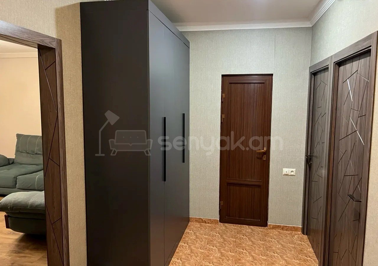 3 Սենյականոց Բնակարան, 74քմ, 8/9 հարկ, Կապիտալ Վերանորոգված