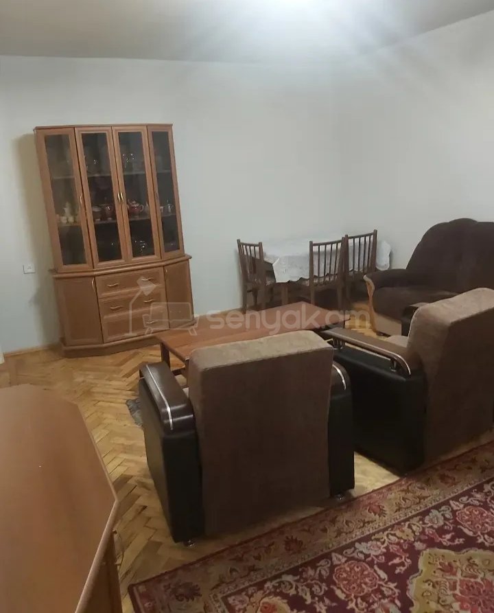 1 Սենյականոց Բնակարան Քարե Շենքում, 50քմ, 9/9 հարկ, Կապիտալ Վերանորոգված, Կահավորված