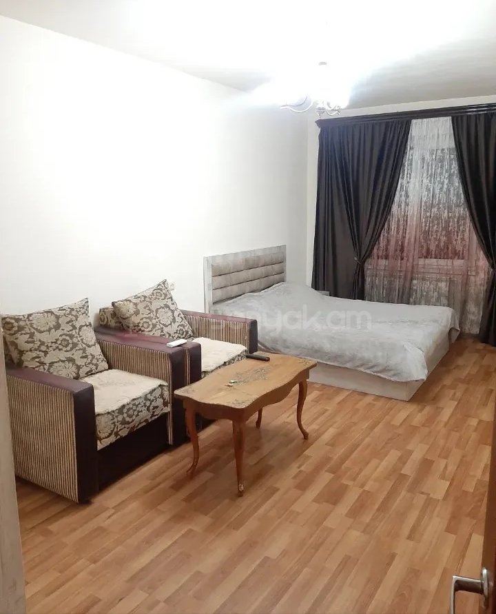 2 Սենյականոց Բնակարան Նորակառույց Քարե Շենքում, 50քմ, 7/8 հարկ, Դիզայներական Վերանորոգված, Կահավորված