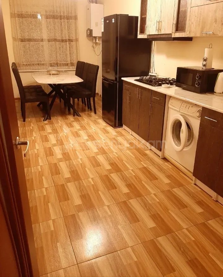 2 Սենյականոց Բնակարան Նորակառույց Քարե Շենքում, 50քմ, 7/8 հարկ, Դիզայներական Վերանորոգված, Կահավորված