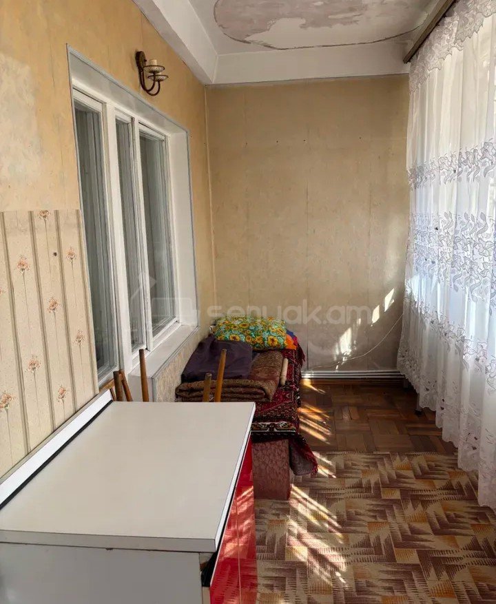 2 Սենյականոց Բնակարան, 70քմ, 1/9 հարկ, Կոսմետիկ Վերանորոգված, Կահավորված, Արևկող