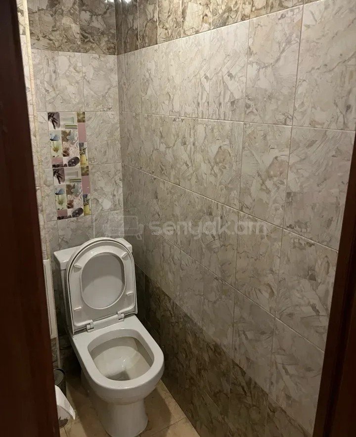 2 Սենյականոց Բնակարան, 72քմ, 4/13 հարկ, Կապիտալ Վերանորոգված, Կահավորված, Արևկող