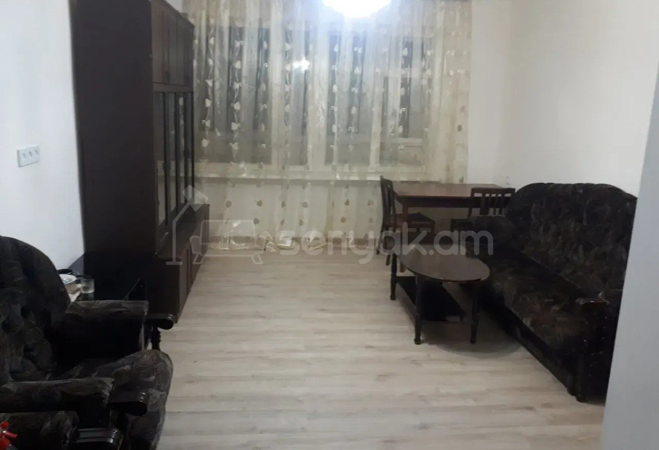 2 Սենյականոց Բնակարան Քարե Շենքում, 56քմ, 3/5 հարկ, Կոսմետիկ Վերանորոգված, Կահավորված, Արևկող