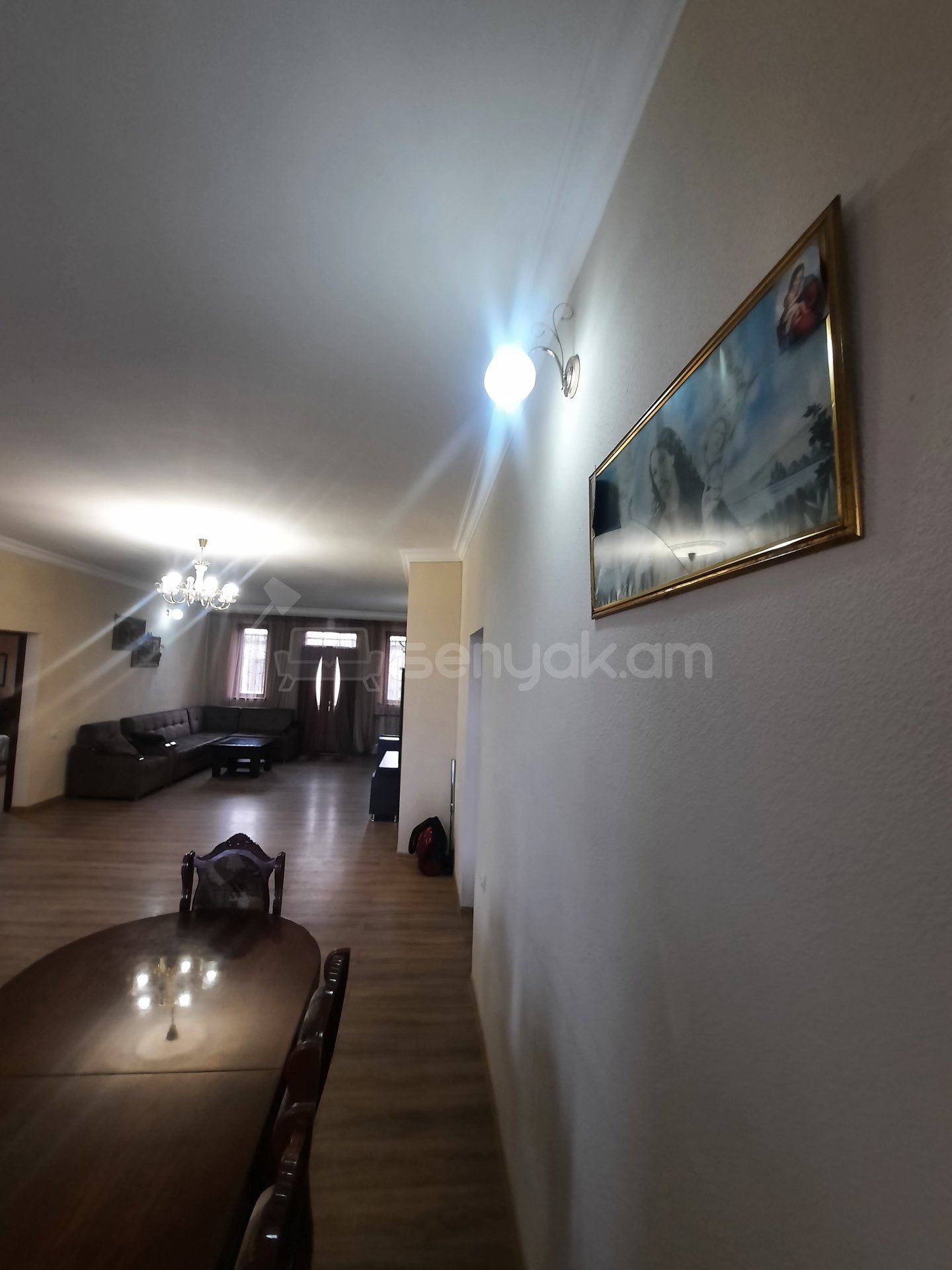 4 Սենյականոց Բնակարան, 120քմ, 1/1 հարկ, Դիզայներական Վերանորոգված