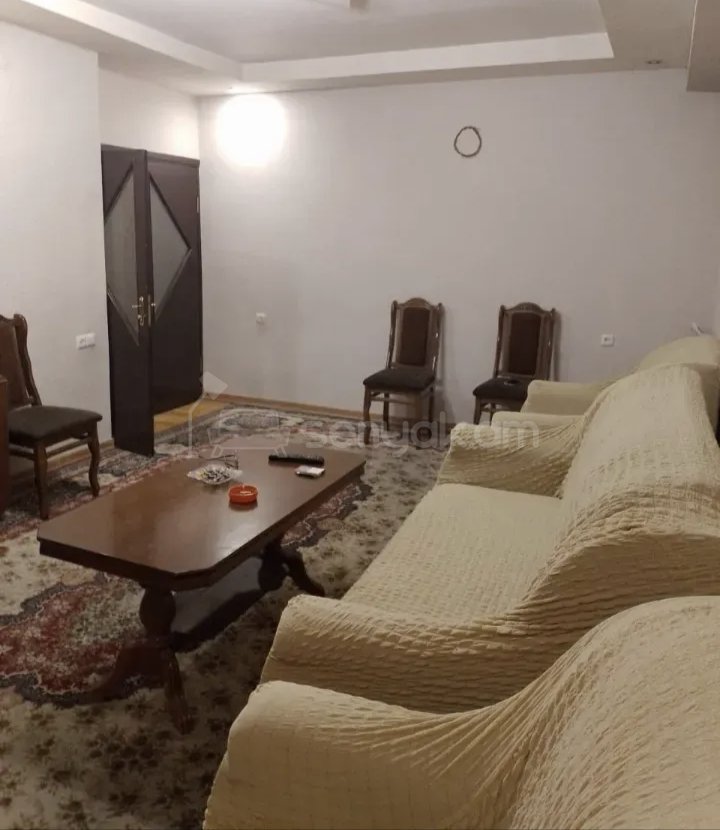 2 Սենյականոց Բնակարան Քարե Շենքում, 56քմ, 1/14 հարկ, Նորմալ Վիճակում, Կահավորված