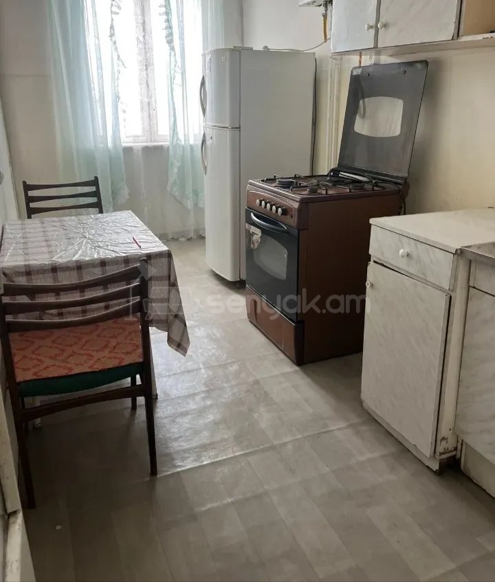 3 Սենյականոց Բնակարան, 78քմ, 7/14 հարկ, Նորմալ Վիճակում, Կահավորված, Արևկող