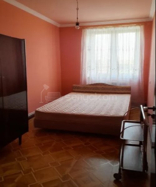 3 Սենյականոց Բնակարան Քարե Շենքում, 70քմ, 4/4 հարկ, Կապիտալ Վերանորոգված, Կահավորված, Արևկող