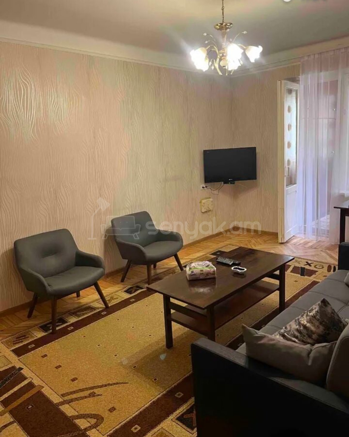 2 Սենյականոց Բնակարան Քարե Շենքում, 45քմ, 2/5 հարկ, Նորմալ Վիճակում, Կահավորված, Արևկող