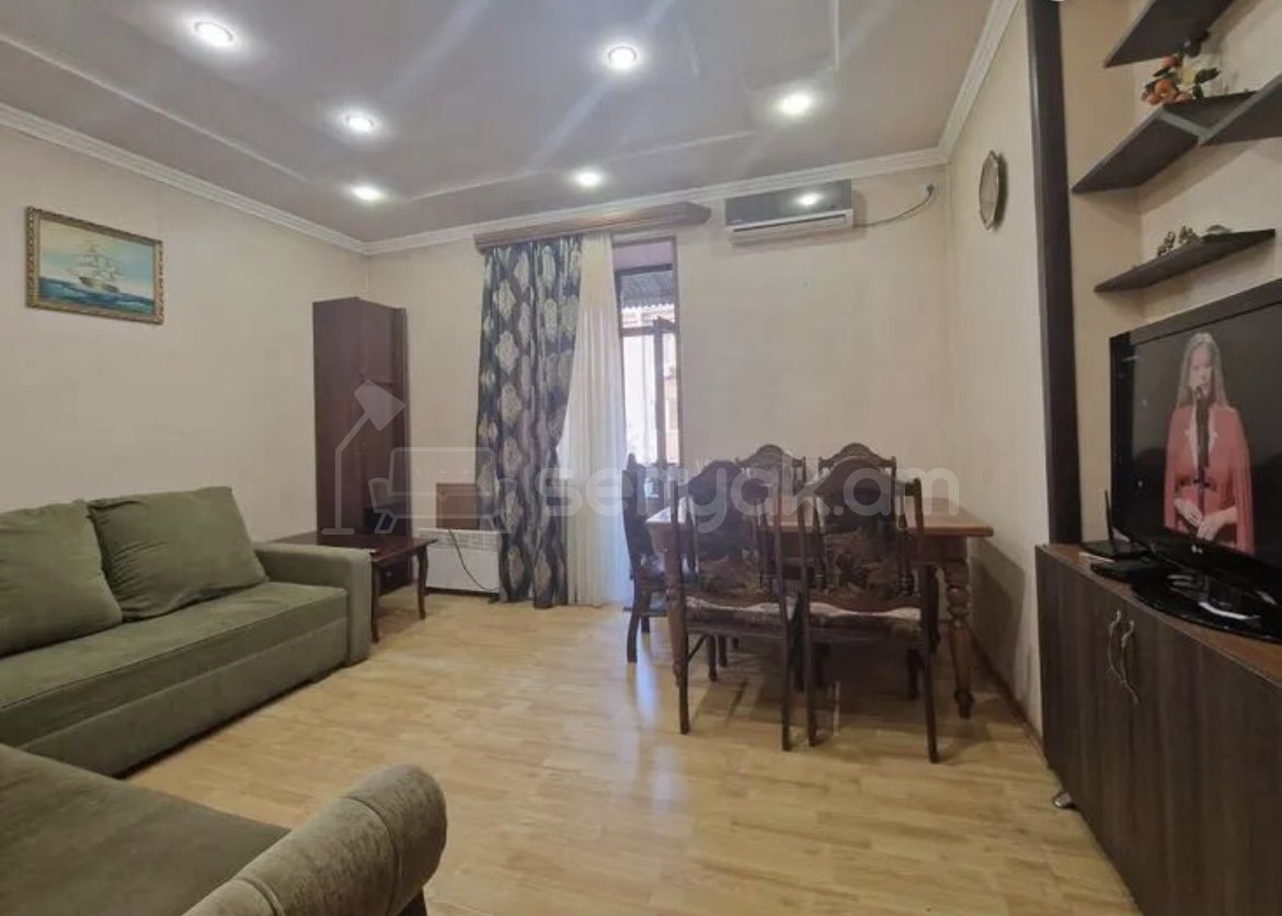 2 Սենյականոց Բնակարան Քարե Շենքում, 45քմ, 3/3 հարկ, Կապիտալ Վերանորոգված, Կահավորված, Արևկող