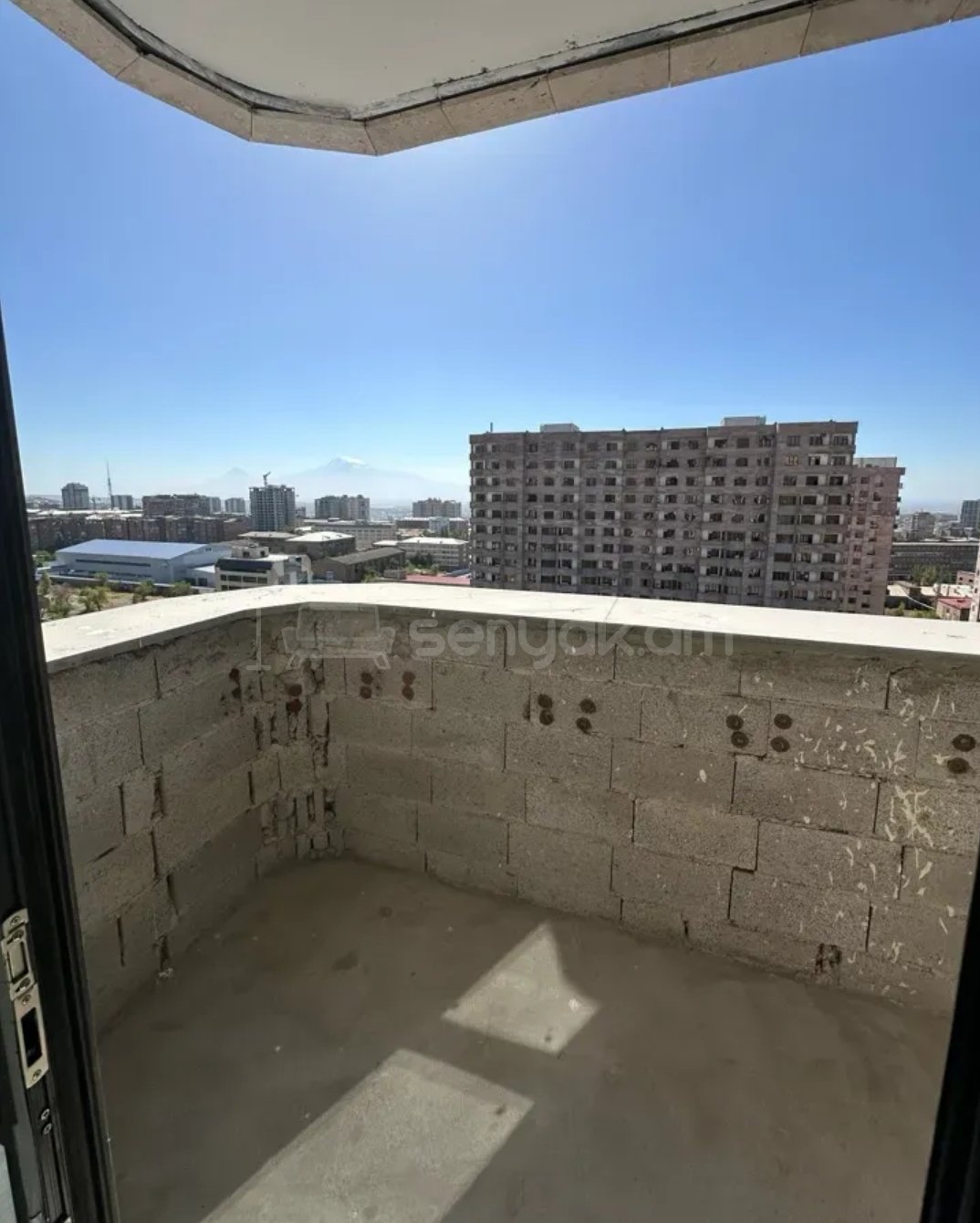 4 Սենյականոց Բնակարան Նորակառույցում, 144քմ, 10/15 հարկ, Զրոյական Վիճակում