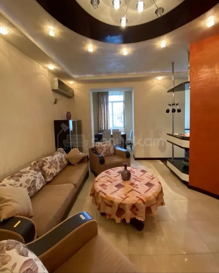 2 Սենյականոց Բնակարան Քարե Շենքում, 80քմ, 2/5 հարկ, Դիզայներական Վերանորոգված, Կահավորված