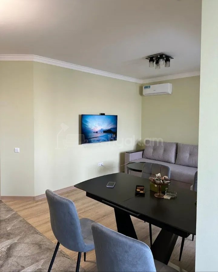 3 Սենյականոց Բնակարան, 80քմ, 6/9 հարկ, Դիզայներական Վերանորոգված, Կահավորված