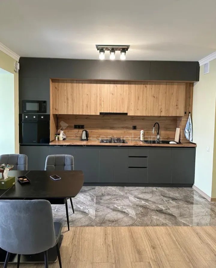 3 Սենյականոց Բնակարան, 80քմ, 6/9 հարկ, Դիզայներական Վերանորոգված, Կահավորված