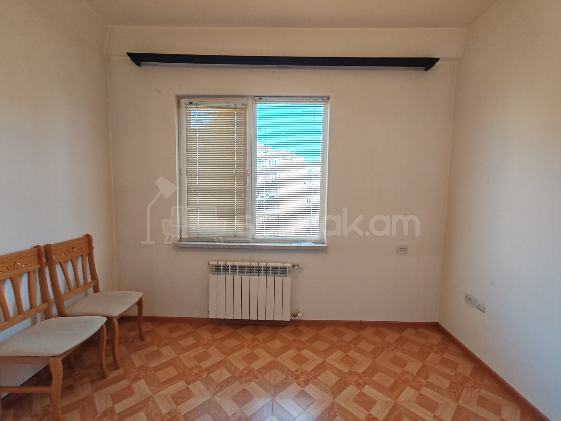 2 Սենյականոց Բնակարան, 70քմ, 8/9 հարկ, Նորմալ Վիճակում, Կահավորված