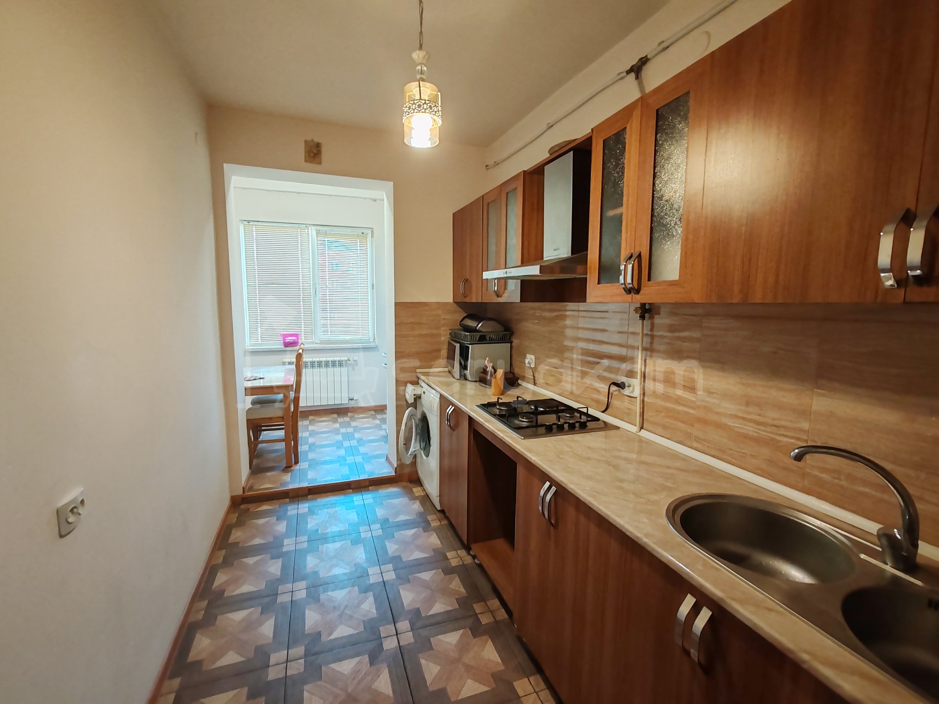 2 Սենյականոց Բնակարան, 70քմ, 8/9 հարկ, Նորմալ Վիճակում, Կահավորված