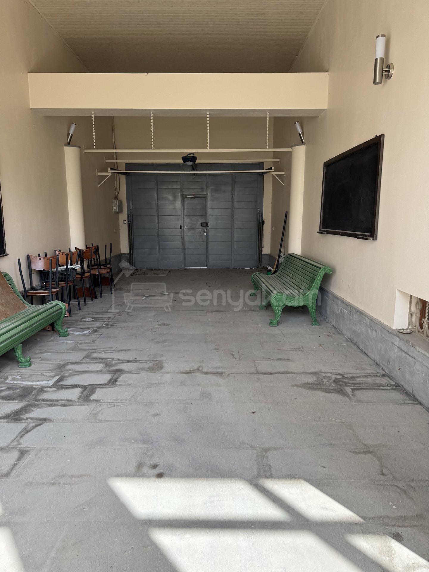 5 Սենյականոց Ամառանոց, 391քմ, Լողավազանով, Ավտոտնակով