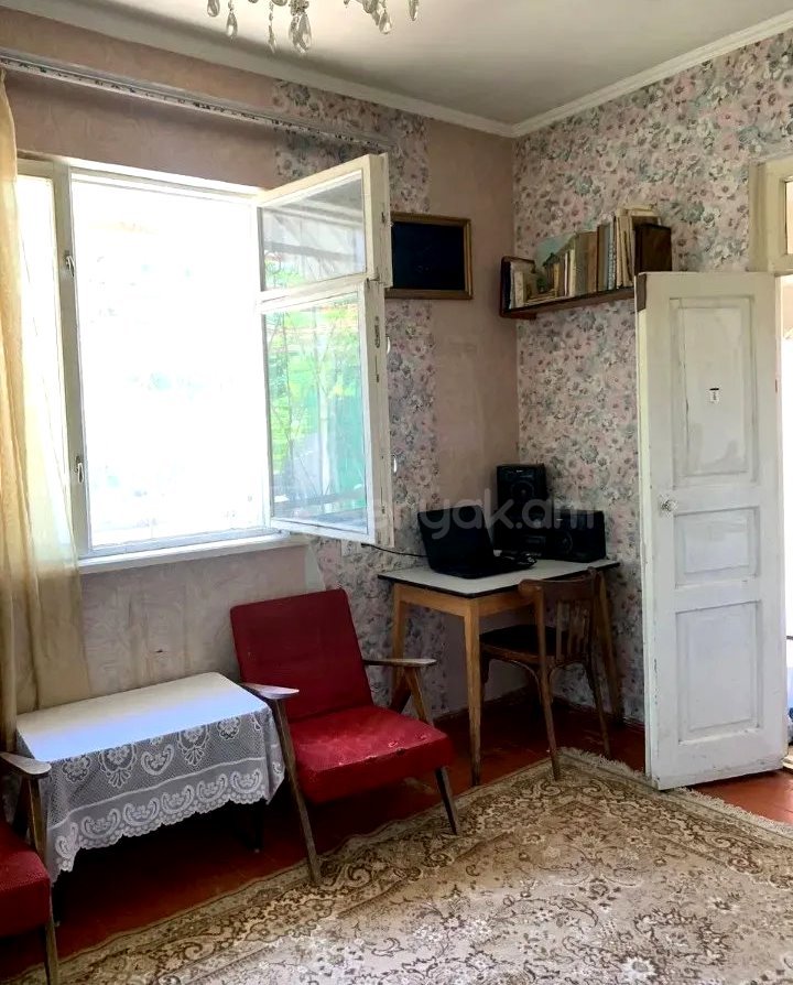 3 Սենյականոց Սեփական Տուն, 120քմ, Կոսմետիկ Վերանորոգված, Ավտոտնակով