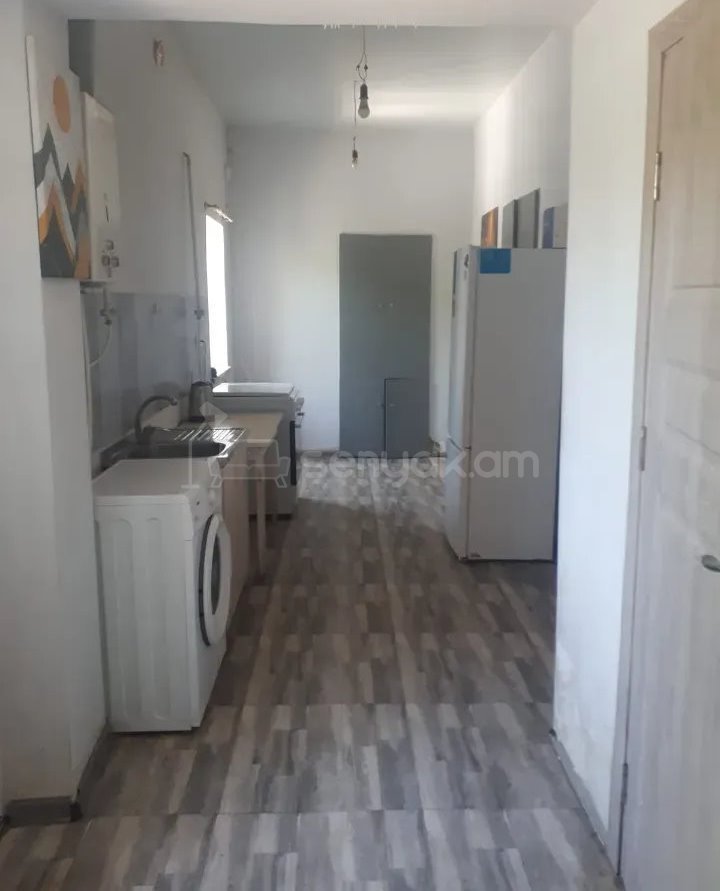 3 Սենյականոց Սեփական Տուն, 70քմ, Կոսմետիկ Վերանորոգված