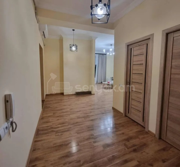 3 Սենյականոց Բնակարան Նորակառույցում, 85քմ, 5/18 հարկ, Դիզայներական Վերանորոգված, Կահավորված, Արևկող