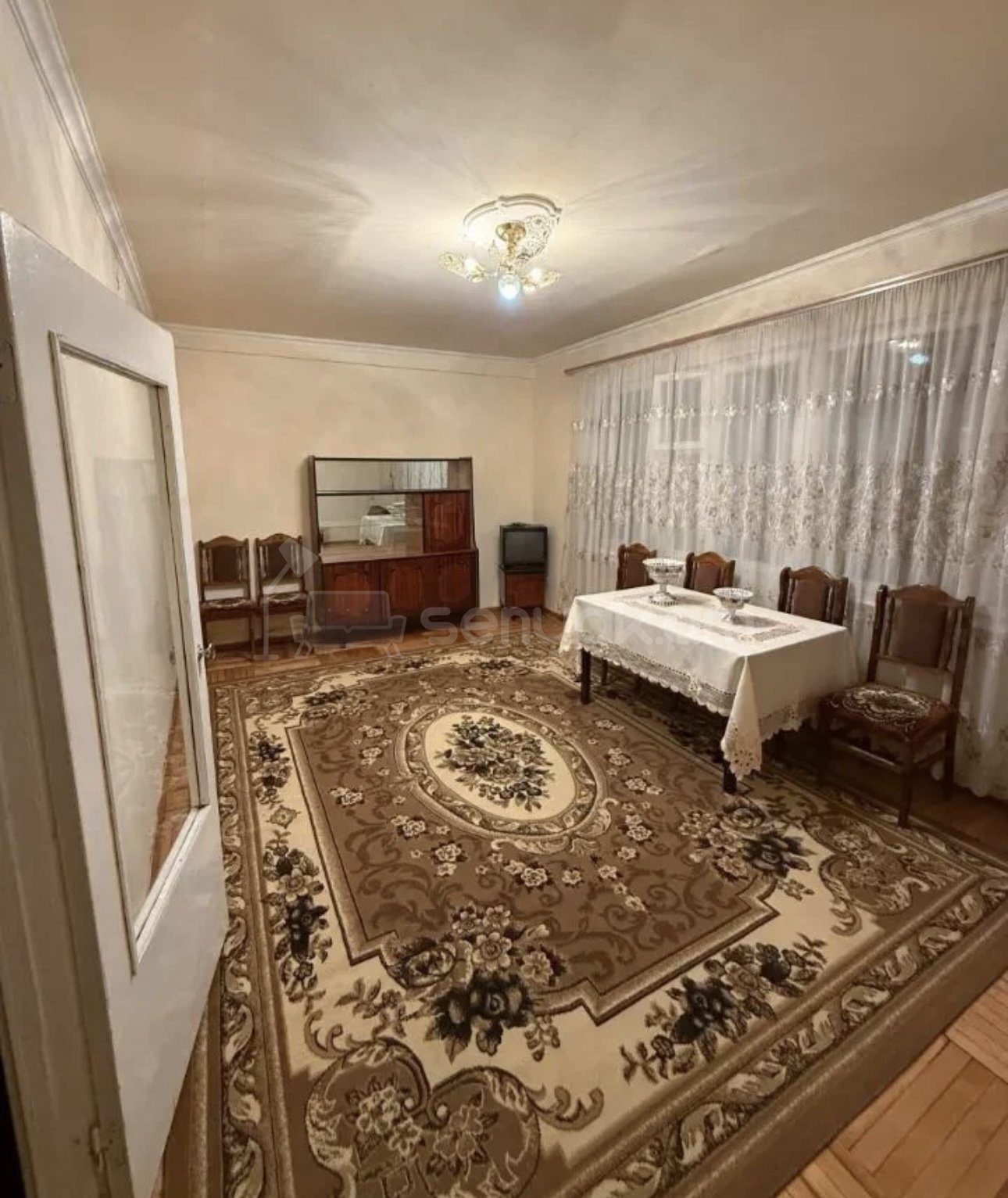 1 Սենյականոց Բնակարան, 50քմ, 4/9 հարկ, Կոսմետիկ Վերանորոգված, Մասամբ Կահավորված, Արևկող